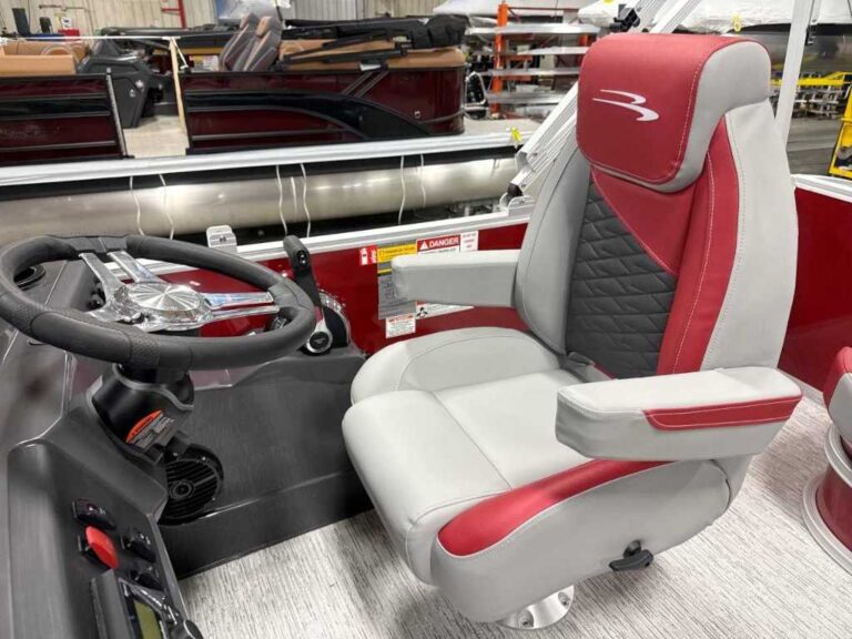 2026 Bennington 20SSB - SPS - Premium US-ETWS9541K526 [photo 13]